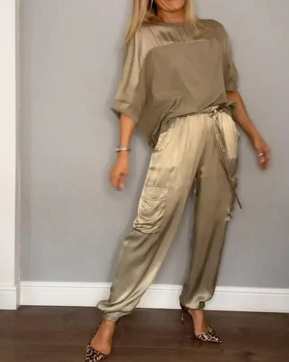 👗Glattes Satin-Halbarm-Top und Hosen-Set💝