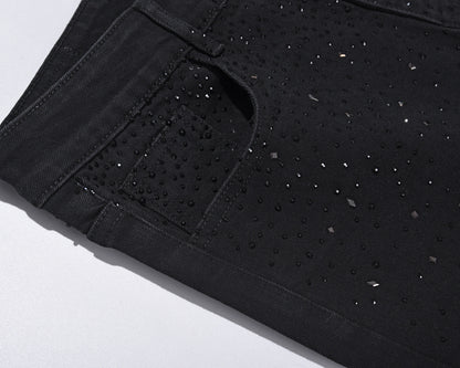 Schwarze Slim-Fit-Jeans mit Strassverzierungen