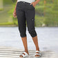 Capri Cargohose mit Taille und Falten unten und mehreren Taschen