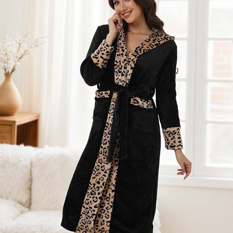 🎅Weihnachtsangebote 50_ RABATT🎁🎄Gemütliches Damenbadekleid mit Kapuze und Leopardenmuster