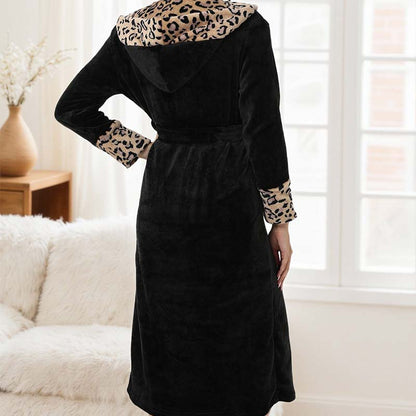 🎅Weihnachtsangebote 50_ RABATT🎁🎄Gemütliches Damenbadekleid mit Kapuze und Leopardenmuster