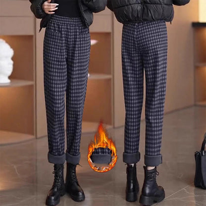 Gerade geschnittene Karohose für Damen