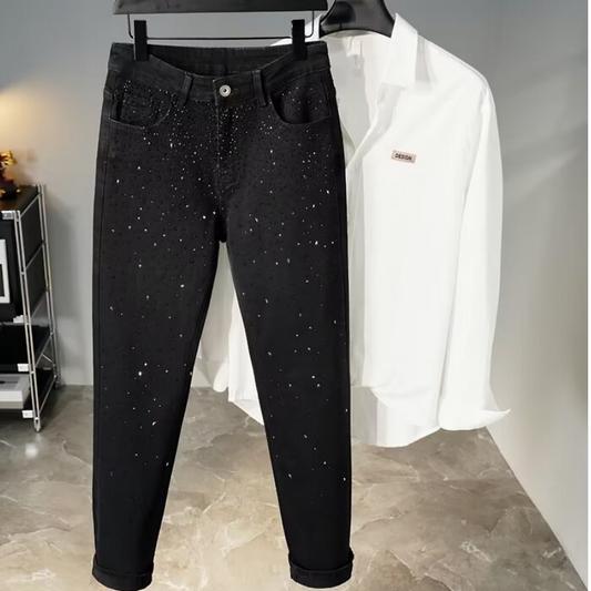 Schwarze Slim-Fit-Jeans mit Strassverzierungen