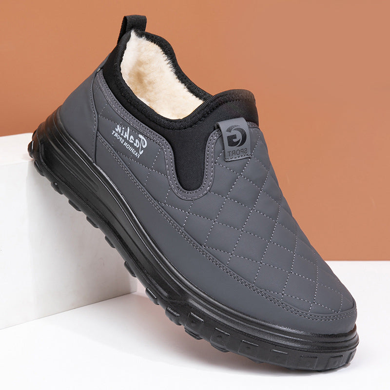 Gemütliche, warme Slipper mit Fellfutter