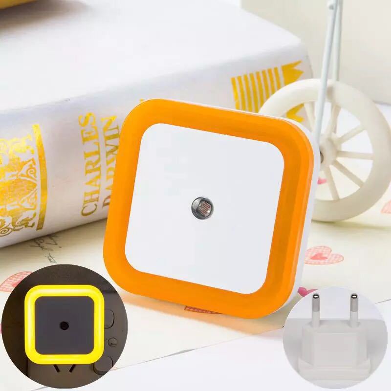 🌞Frühlingserwachen: 50% Rabatt!✨ LED-Smart-Nachtlicht mit Lichtsensor – Automatisch & energiesparend | Sanftes, augenfreundliches Licht!
