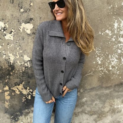 🎉 Neujahrsgeschenk – 50% RABATT!🧶 Elegante Strickbluse mit Reverskragen für Damen: Zeitlos & Vielseitig – Perfekt fürs Büro und Wochenende!