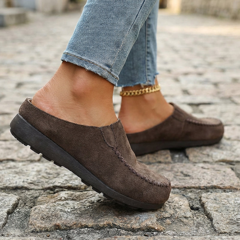 🎉 Neujahrsgeschenk – 50% RABATT!👡 Damen-Breite Mules-Hausschuhe: Slip-On + Stützende Sohle – retro & bequem für Frühling/Herbst