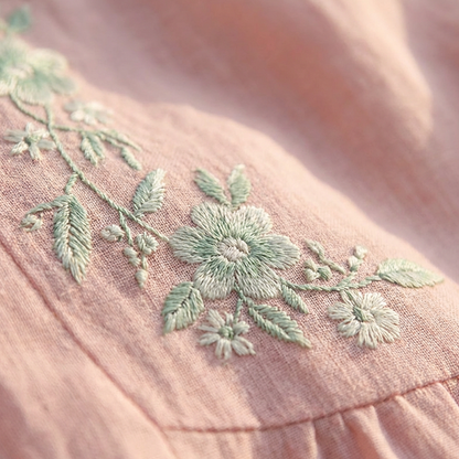 💘 Valentinstagsangebot: 50% Rabatt!🌸 Damen-Casualkleid, locker fallend, Midi-Länge mit Stickerei – Bequem & elegant für den Sommer!