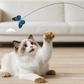 Elektrischer Katzenspielzeug mit Saugnapf und rotierendem Schmetterling