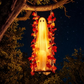 👻 Hängender Halloween-Geist auf Schaukel mit ferngesteuerter LED-Beleuchtung & Ahornblättern